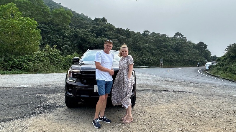 Private car transfer from Phong Nha to Da Nang with scenic stops at Hai Van Pass, Lang Co Beach, and Marble Mountains.