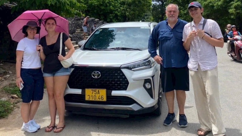 Phong Nha transfers service with comfortable private car for airport, train station and hotel transportation in Vietnam